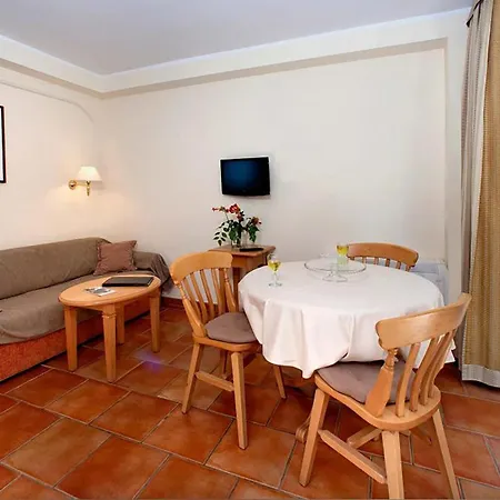 Apartmán Awesome In With Wifi Poreč