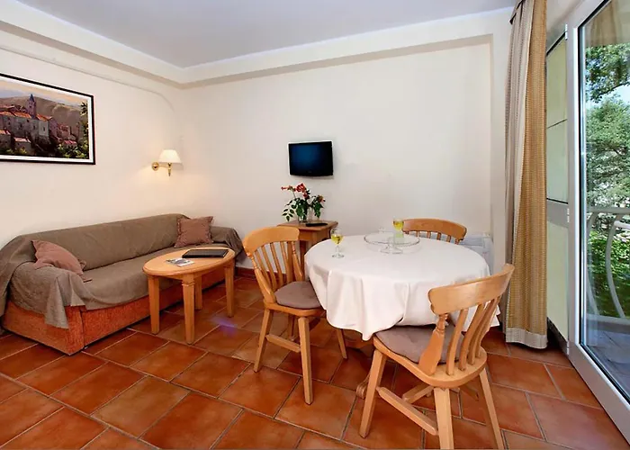 Apartmán Awesome In With Wifi Poreč